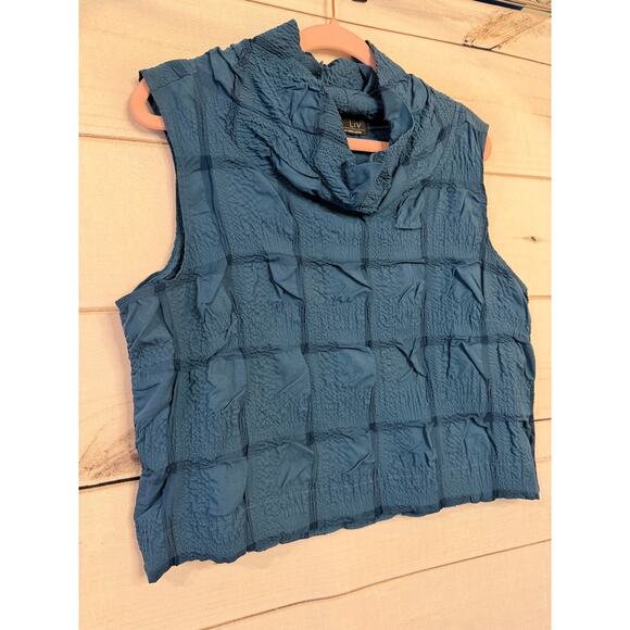 Liv by Habitat Clothes Size SM Sleeveless Top Blue Textured Fun Collar - Picture 4 of 4